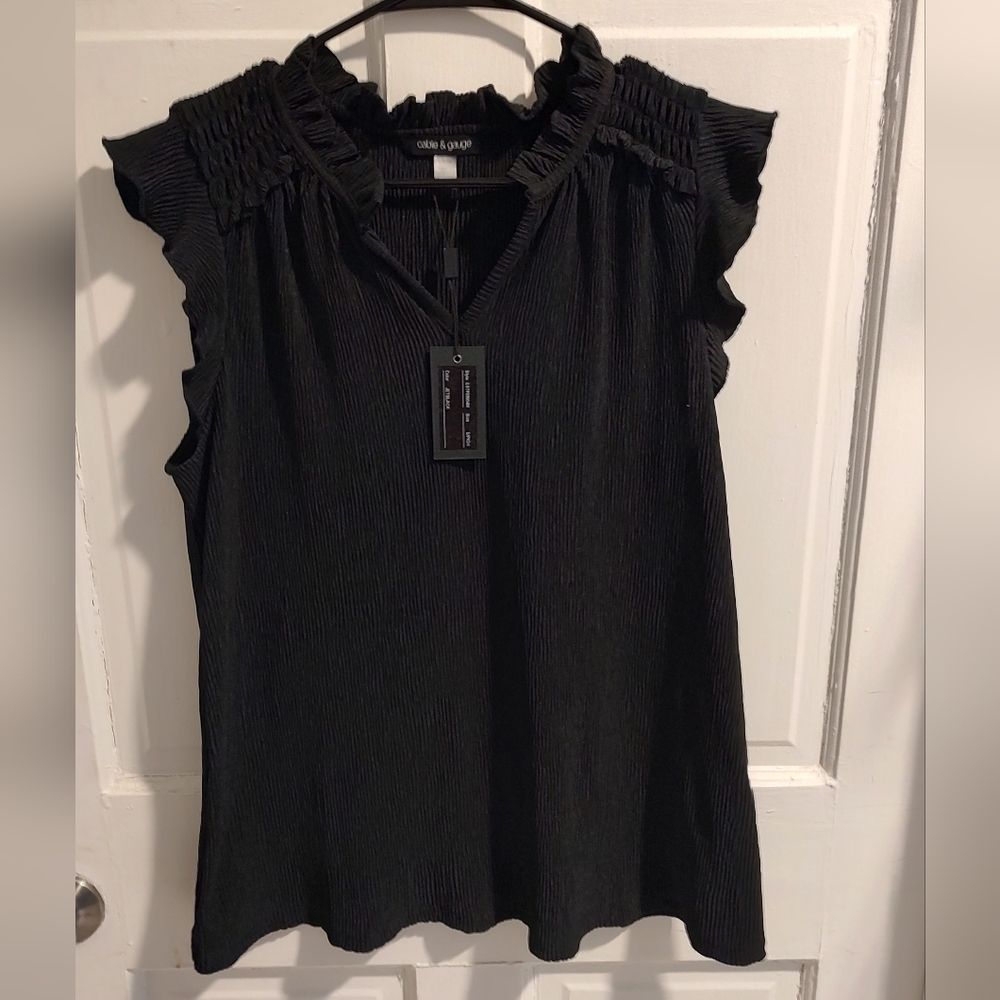 NWT cable & gauge blouse size small